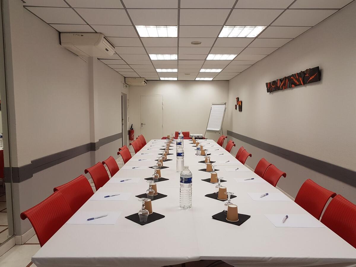 Hotel Raymond 4 Toulouse Ngoại thất bức ảnh